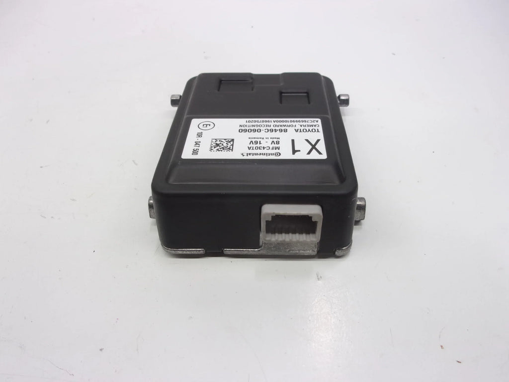 Pre-Owned 2019 Toyota Camry Forward View Lane Departure Camera ID 8646C-06060 OEM (Good)