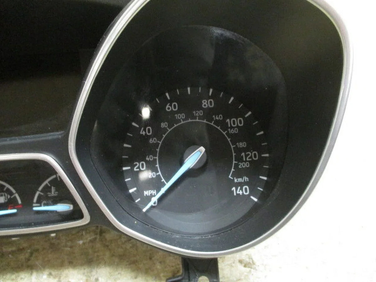 Pre-Owned 2017 Ford Escape Sizepeedometer Sizepeedo Cluster MPH 23K OEM LKQ (Good)