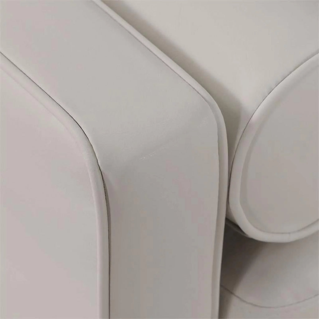 Furniture of America Oppio Faux Leather Chair with USizeB Port in Ivory